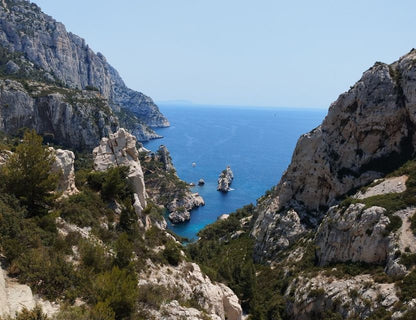 Marseille: Guided Hike in Calanques National Park from Luminy